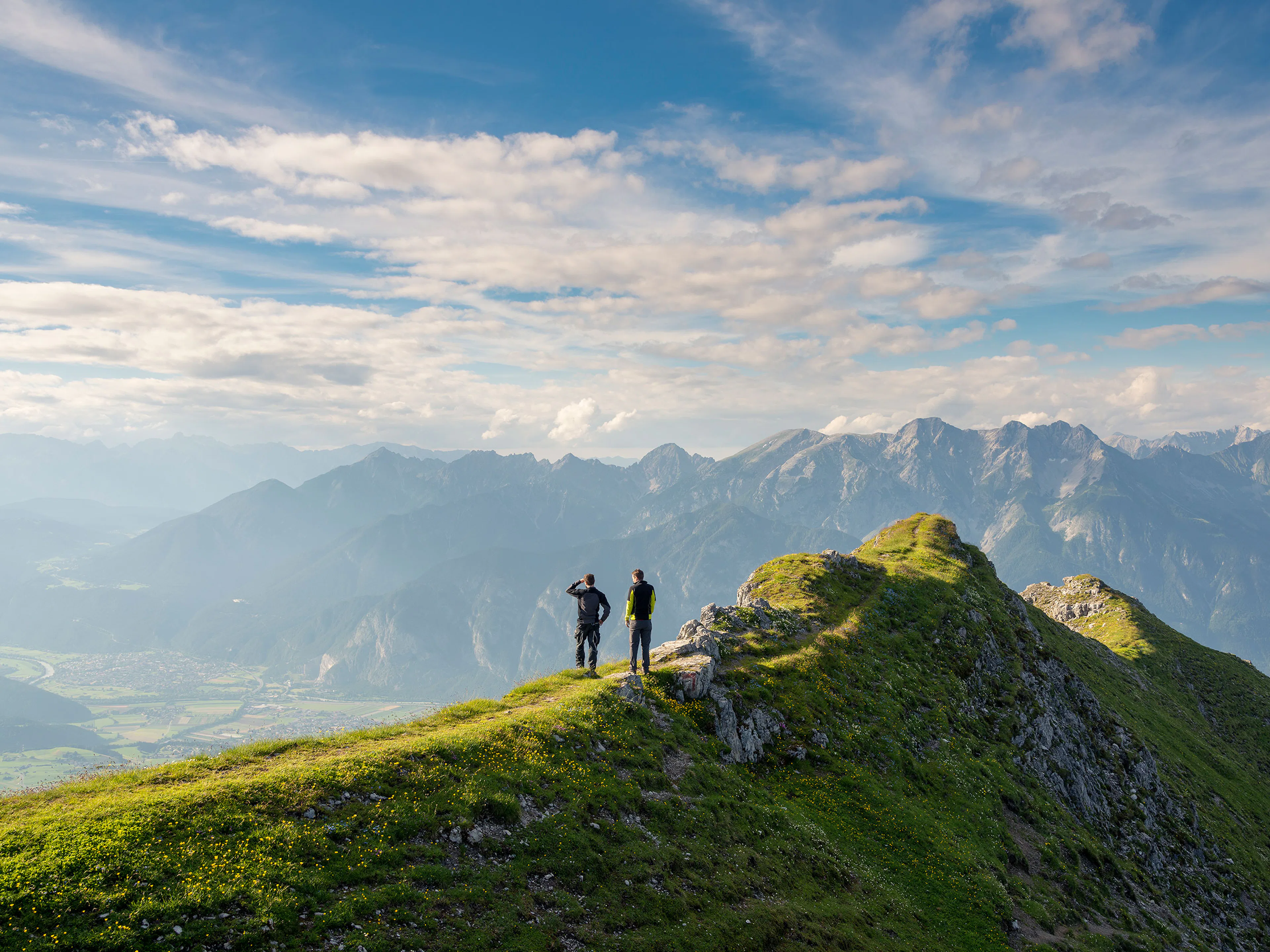 Da liegt etwas in der Luft Die Tiroler Bevölkerung ist fit, lebt lang und raucht wenig. Und trotzdem gibt es hier die höchste Lungenkrebsrate.