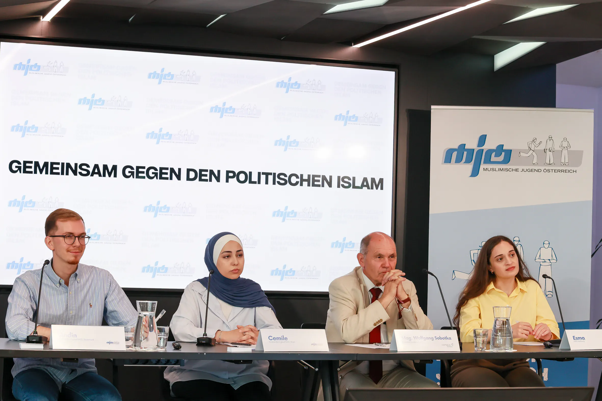 Muslimische Jugend gegen den „politischen Islam“: Die Inszenierung schadet der Initiative, sagt Politologe Rami Ali