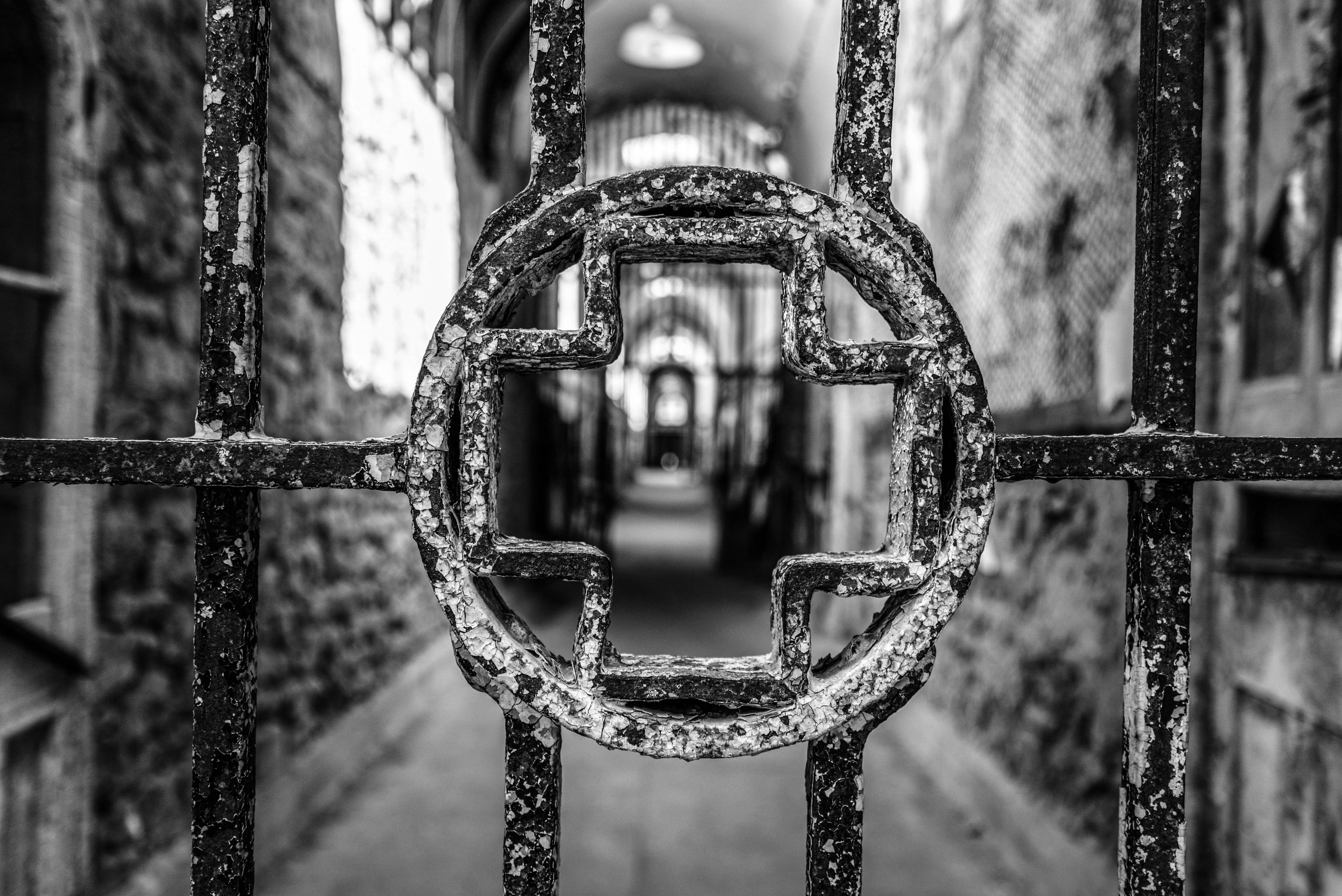 Auf der Suche nach dem Augenmaß Wann, wenn nicht Karfreitag denken wir darüber nach, was uns als Gesellschaft zusammenhält